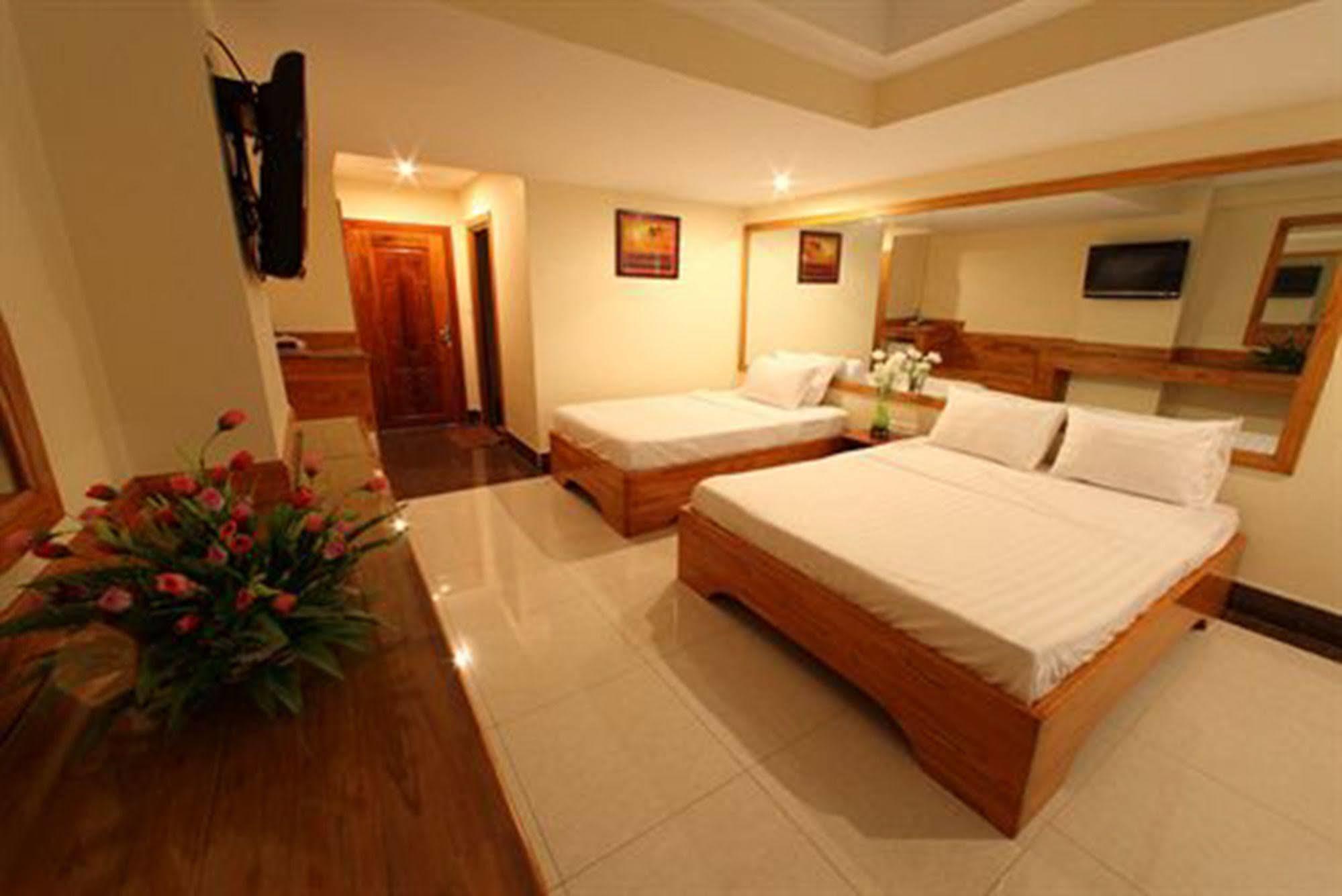 Lucky Star 2 Hotel Phnom Penh Zewnętrze zdjęcie