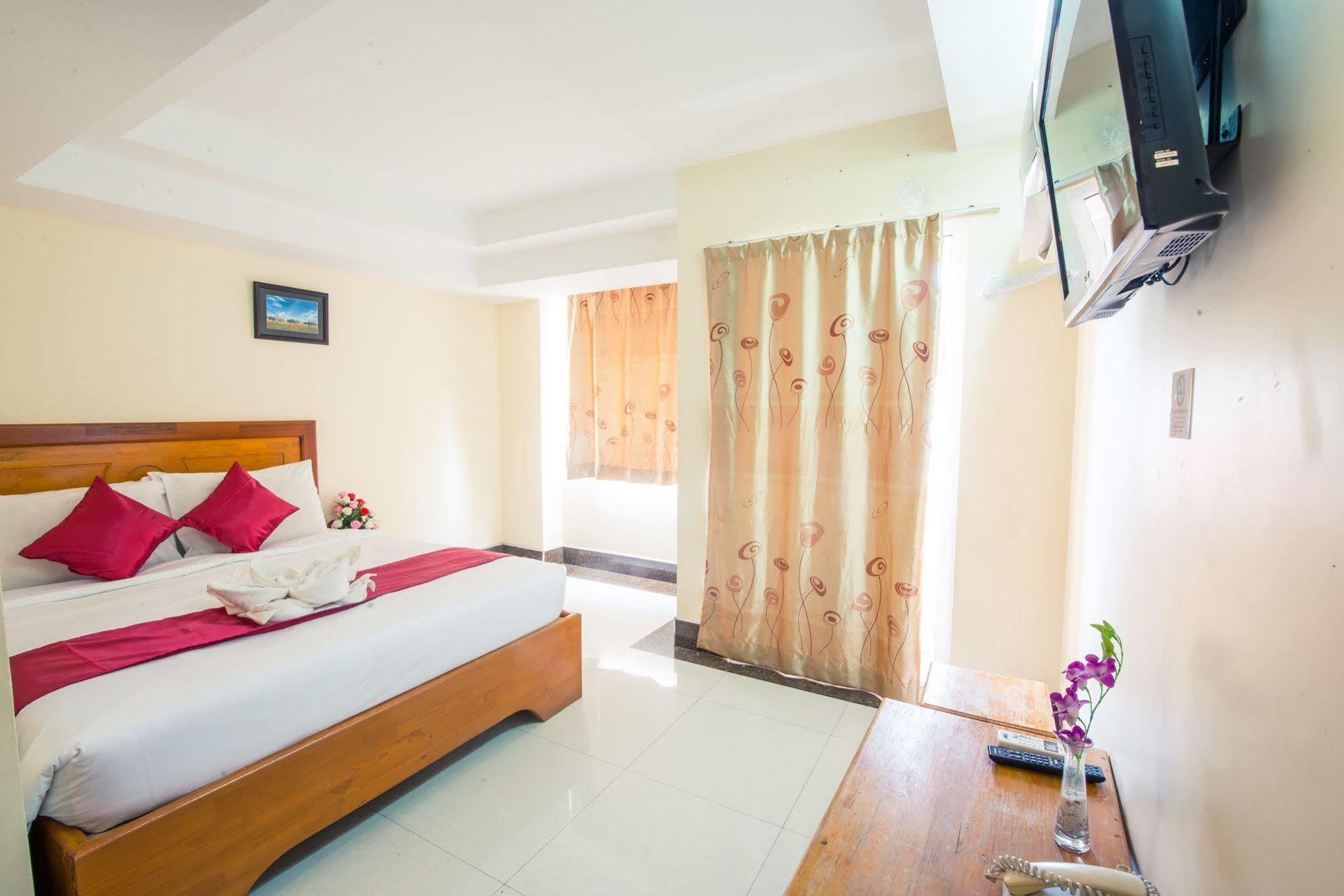 Lucky Star 2 Hotel Phnom Penh Zewnętrze zdjęcie